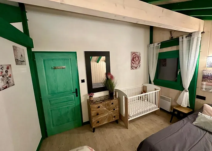 Cosy Dans Les Hautes-vosges Avec - Fr-1-589-673 펜션 *